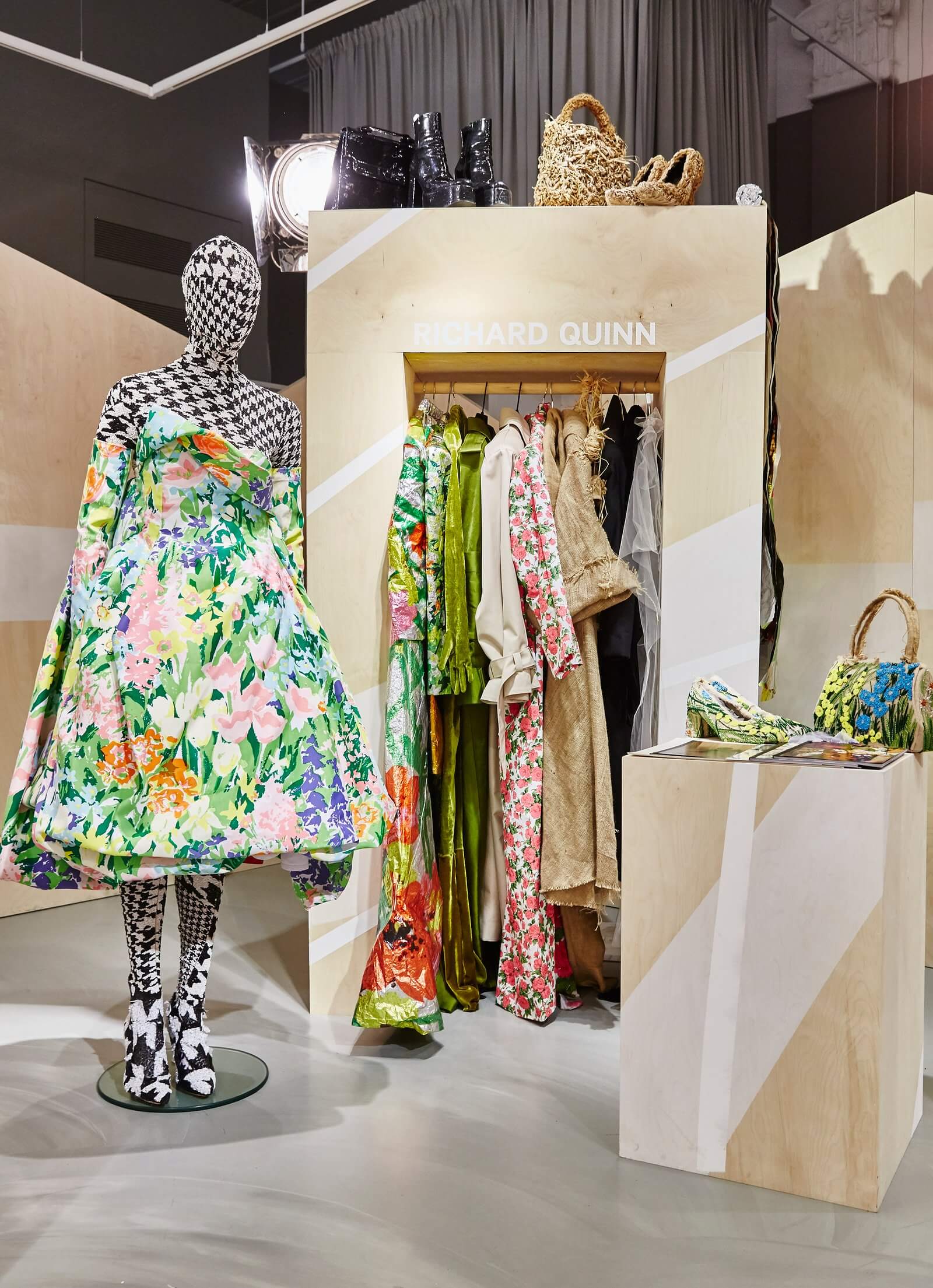 Top 75 Best High-End Online Luxury 55 Top 75 Best High-End Online Luxury 50