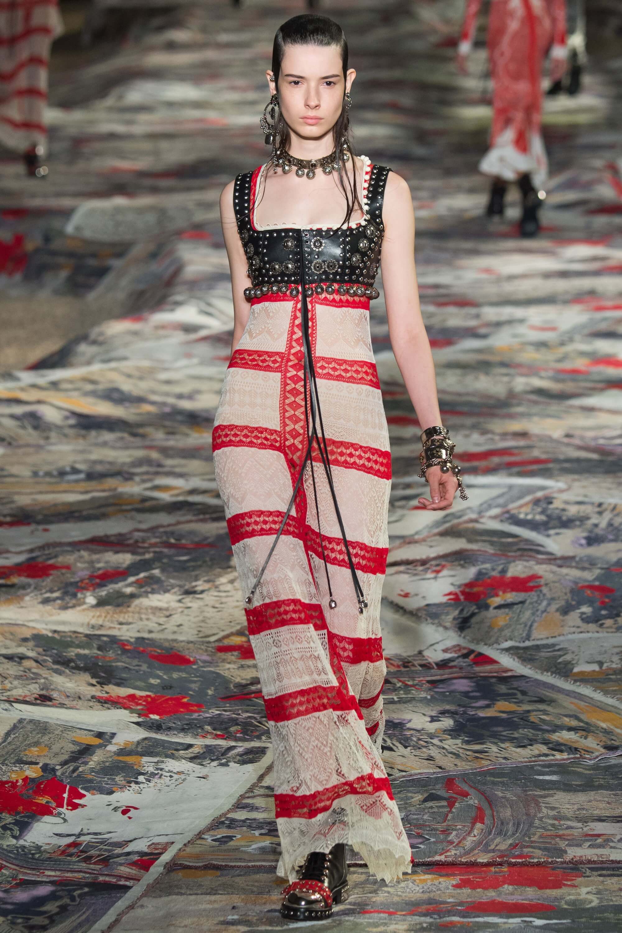 Alexander McQueen: Ready-to-wear SS17 - 10 Magazine