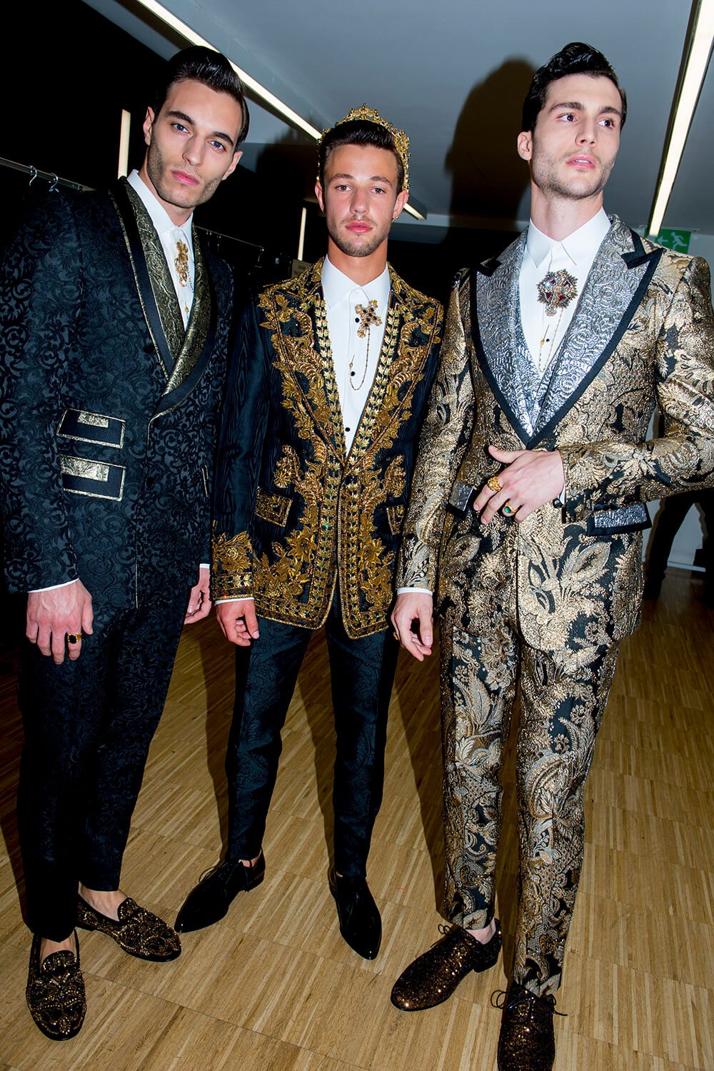 dolce and gabbana suits mens