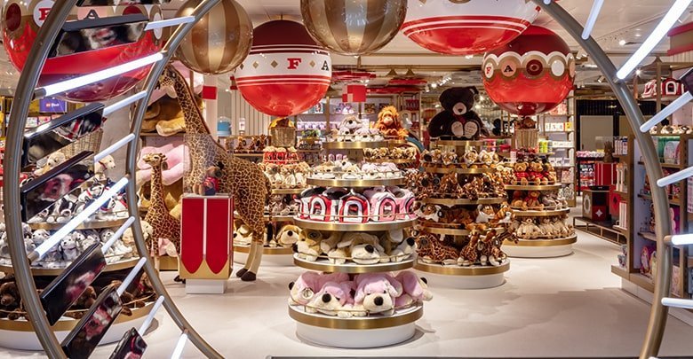 fao schwarz images